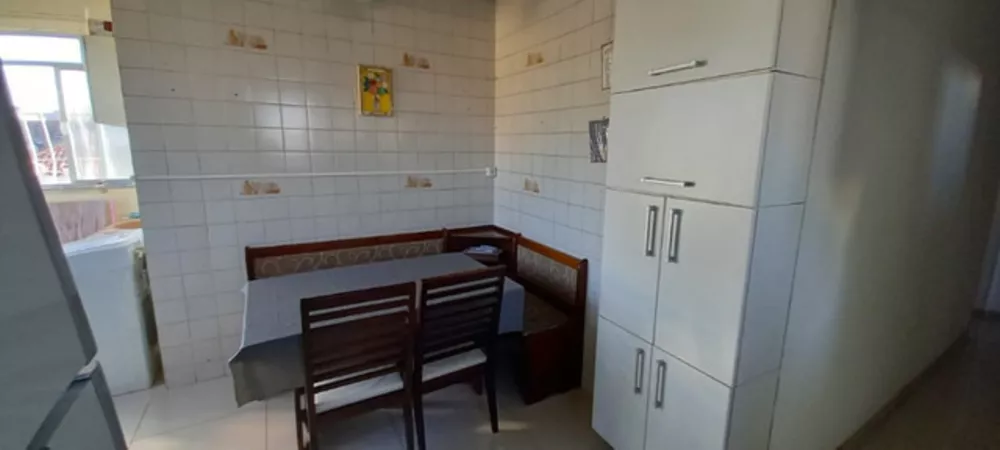 Casa, 5 quartos, 245 m² - Foto 4