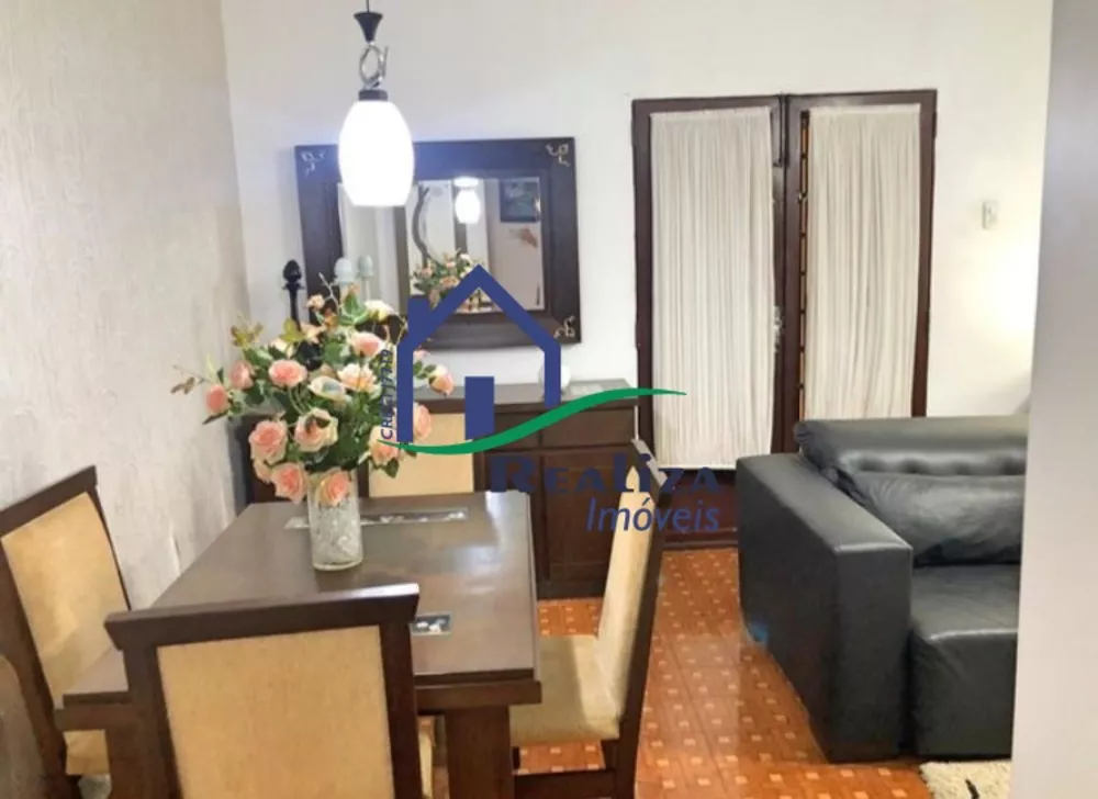 Casa à venda com 4 quartos, 220m² - Foto 3