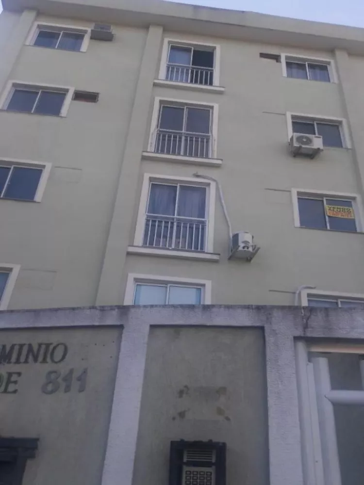 Apartamento à venda com 2 quartos, 60m² - Foto 2