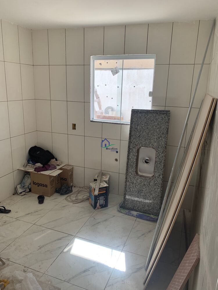Casa à venda com 2 quartos, 70m² - Foto 5