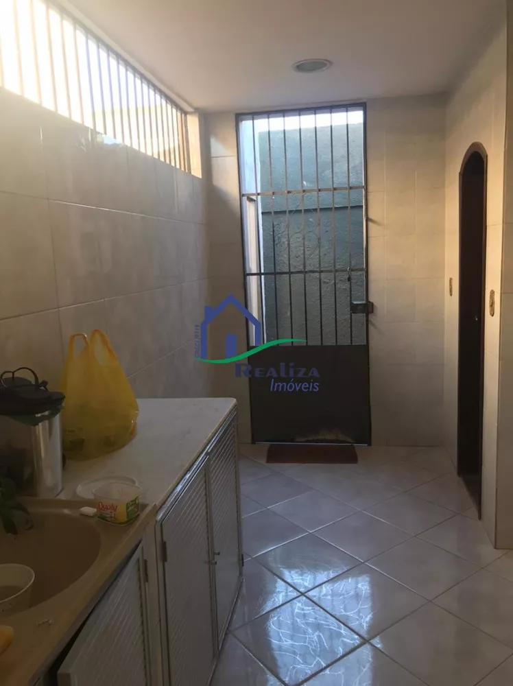 Casa, 3 quartos, 300 m² - Foto 2