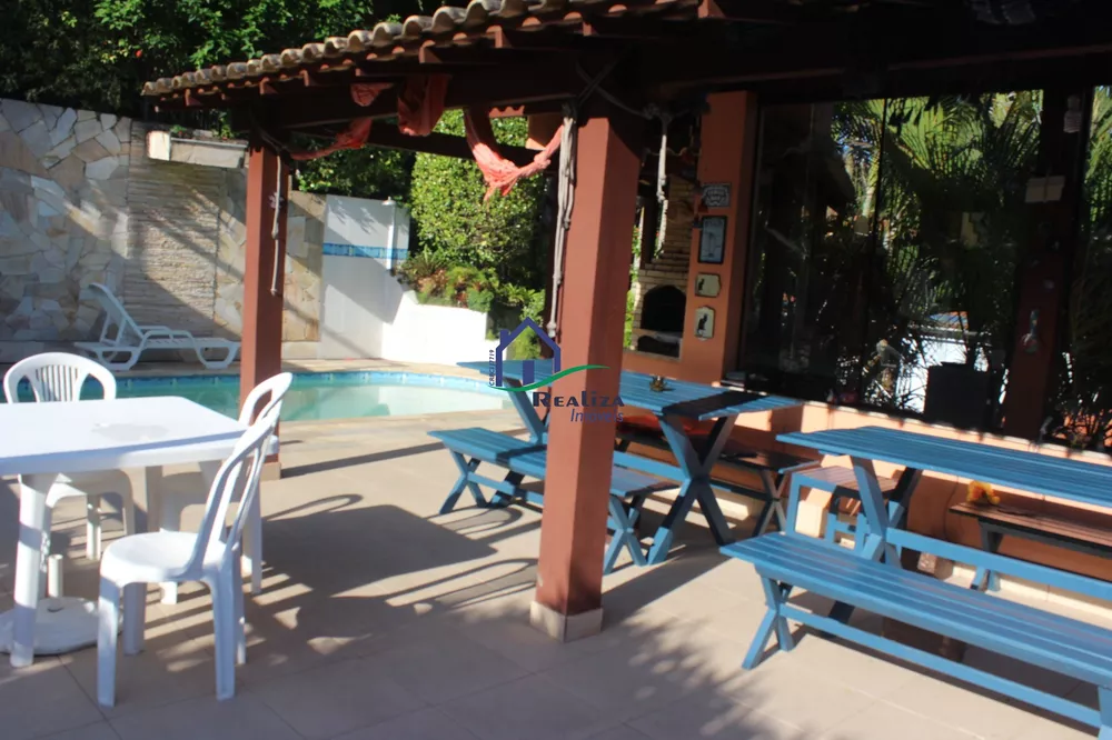 Casa, 3 quartos, 240 m² - Foto 2