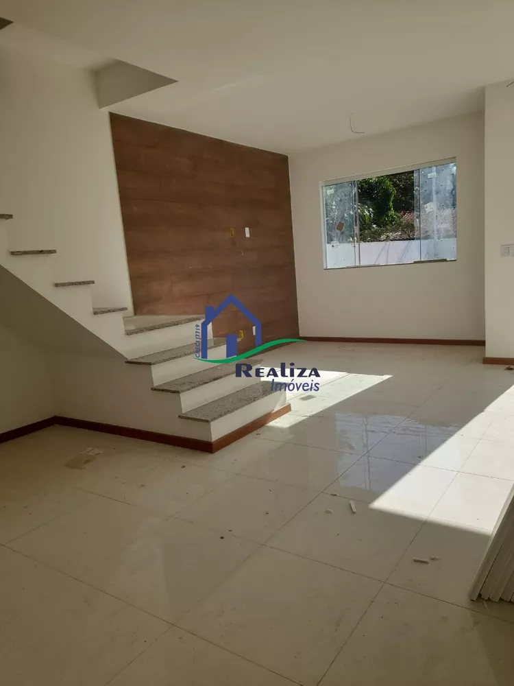 Casa à venda com 3 quartos, 130m² - Foto 3