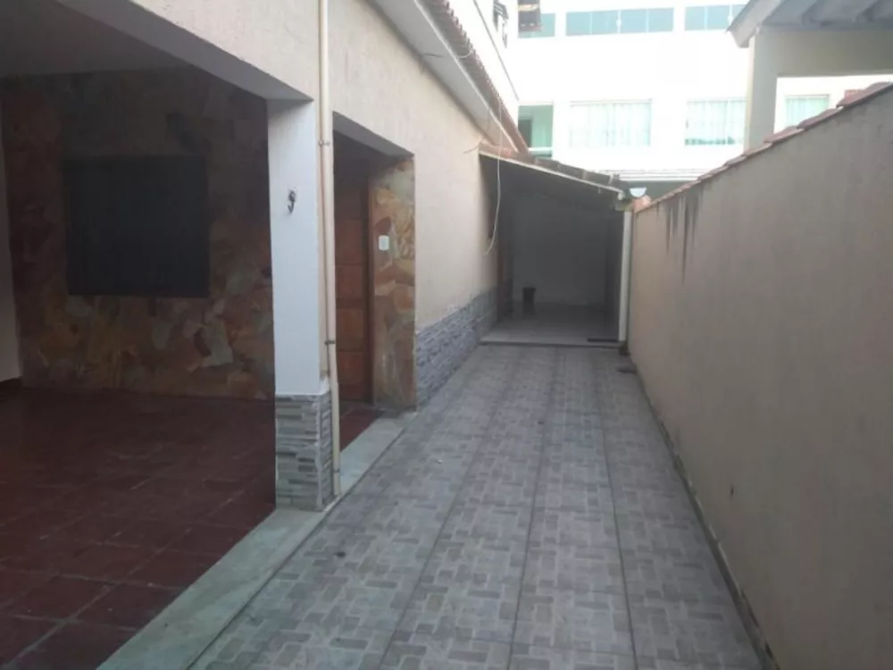 Casa à venda com 2 quartos, 180m² - Foto 4