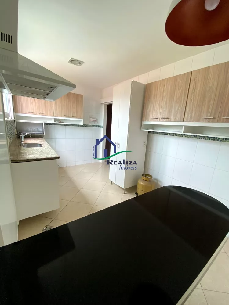 Casa à venda com 3 quartos, 100m² - Foto 4