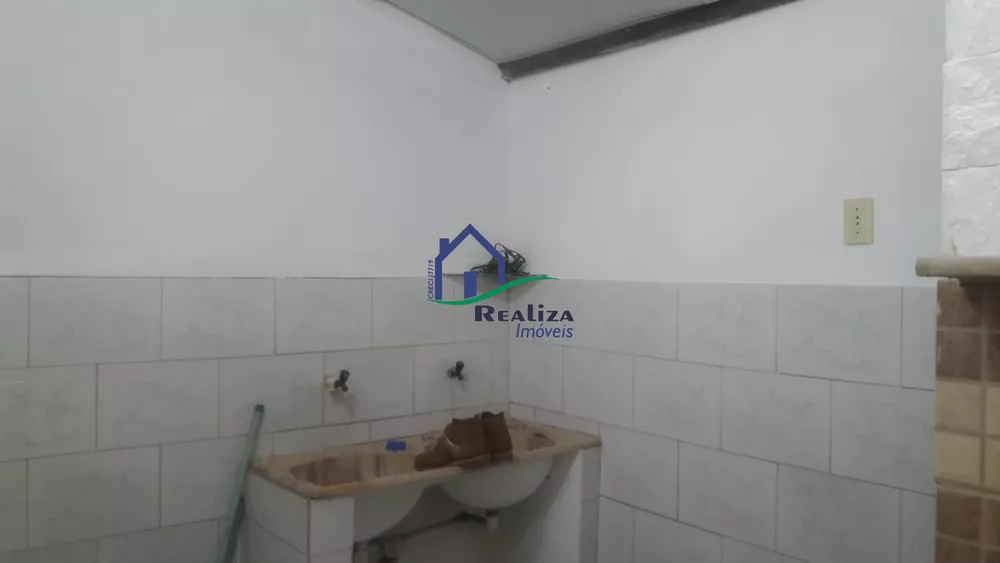 Casa à venda com 2 quartos, 96m² - Foto 4