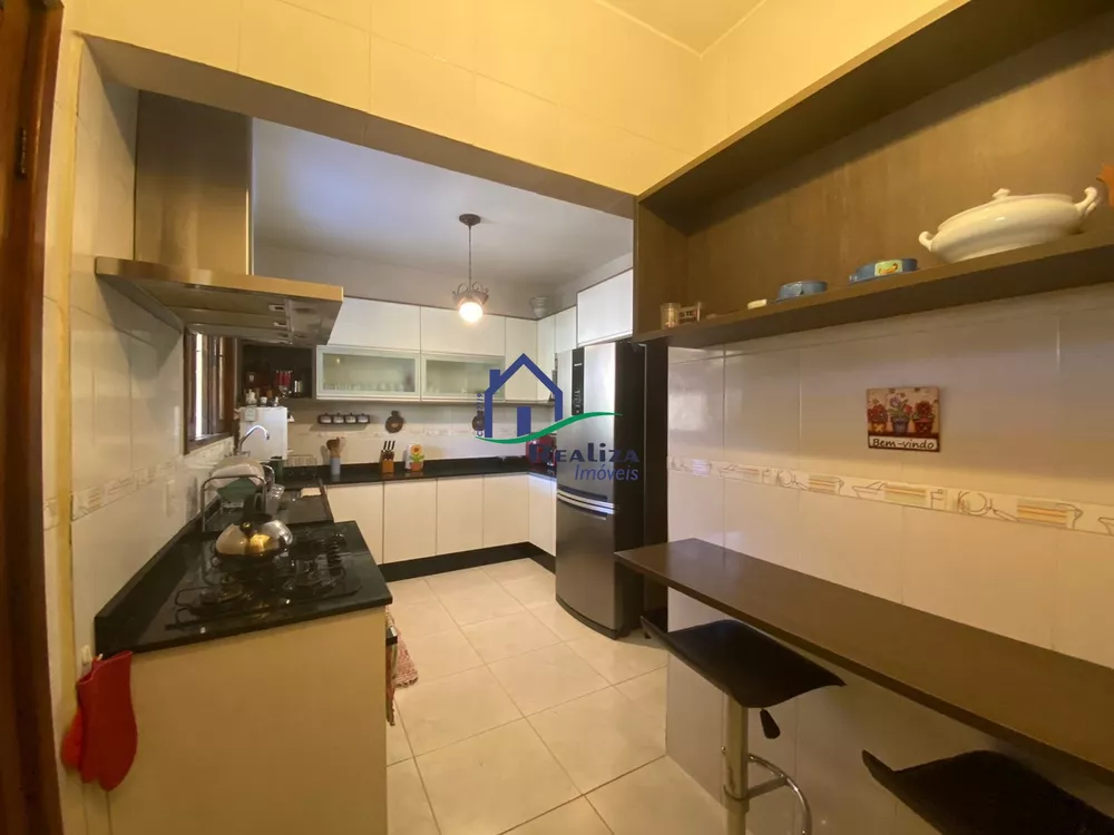 Casa, 4 quartos, 230 m² - Foto 9
