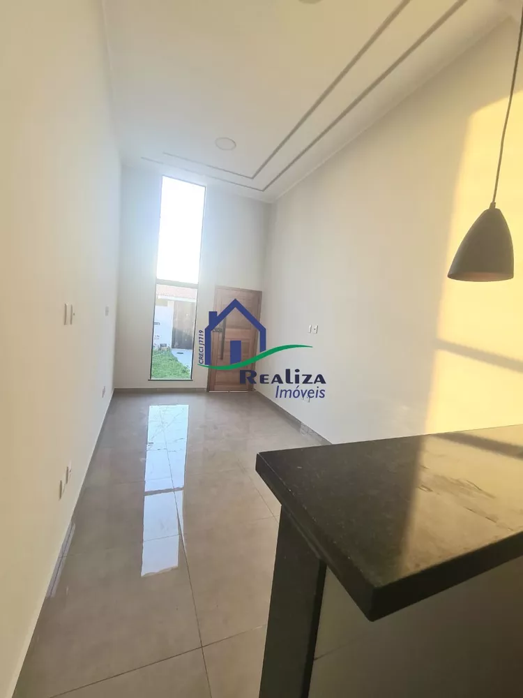 Casa à venda com 2 quartos, 110m² - Foto 3