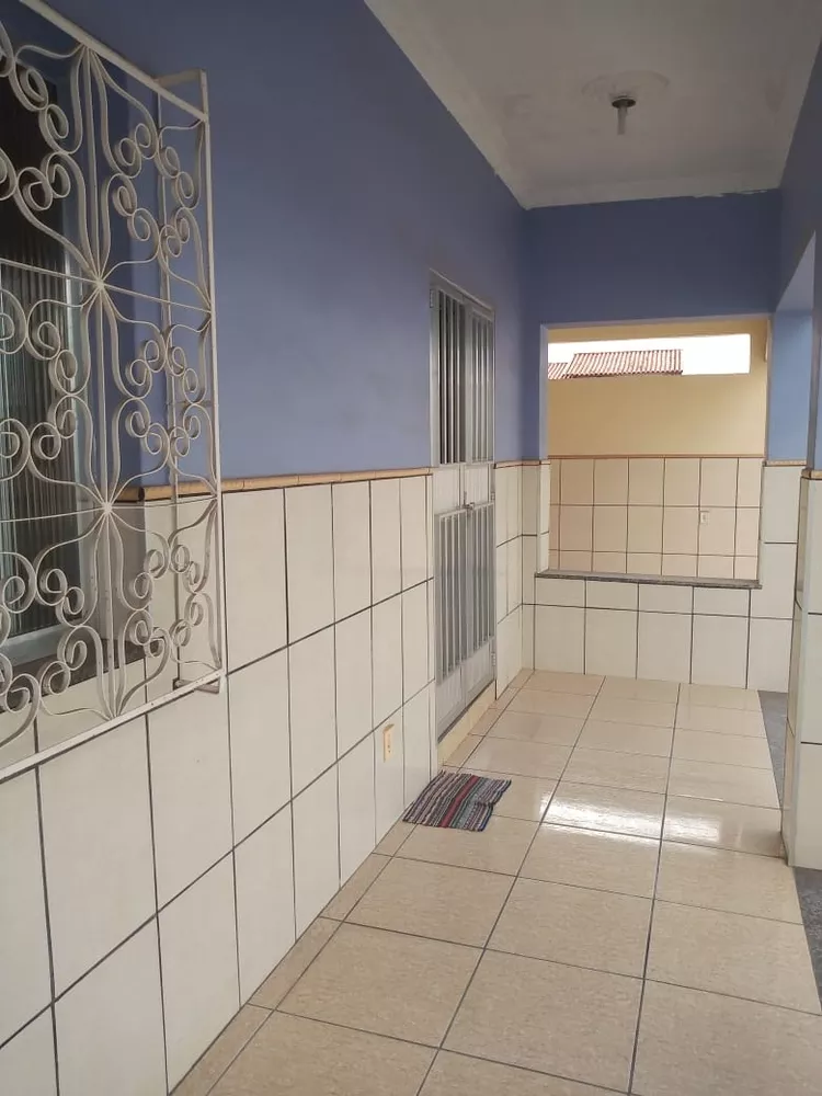 Casa à venda com 2 quartos, 80m² - Foto 4