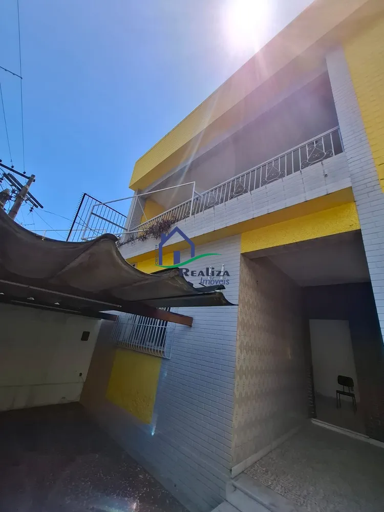 Casa, 3 quartos, 210 m² - Foto 1