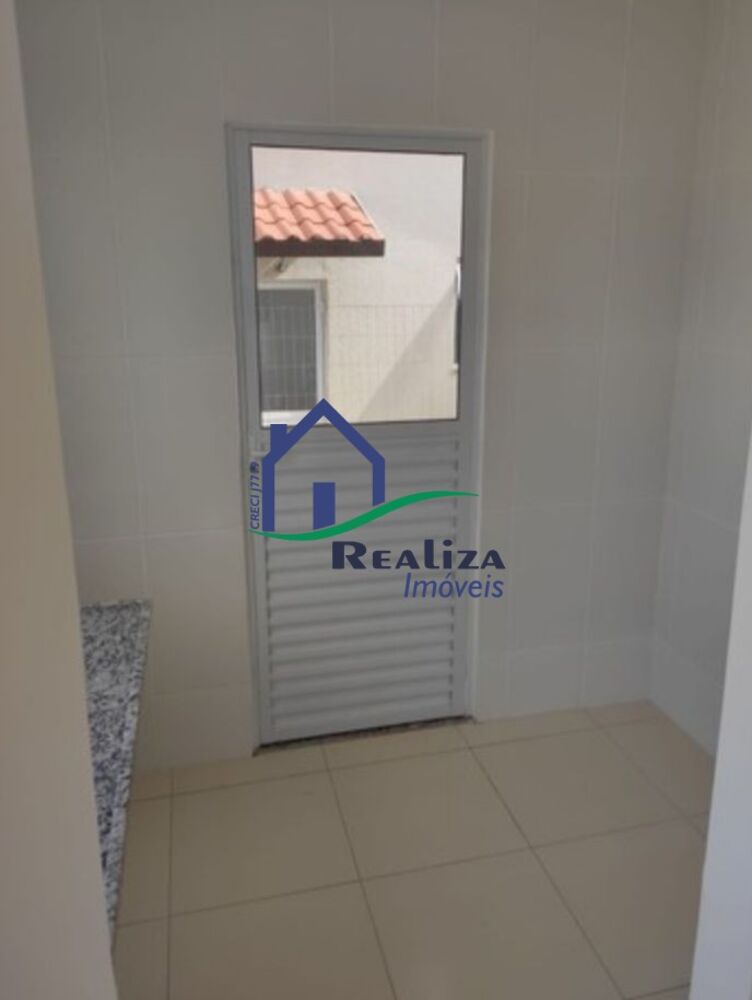 Casa à venda com 2 quartos, 160m² - Foto 4