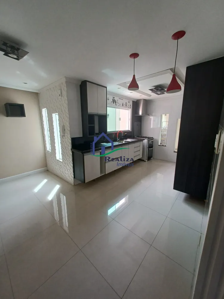 Casa, 3 quartos, 240 m² - Foto 11