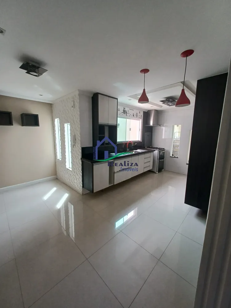 Casa, 3 quartos, 240 m² - Foto 10