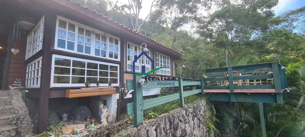 Casa, 3 quartos, 230 m² - Foto 2