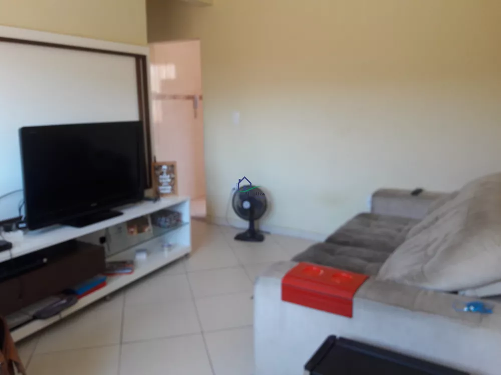 Apartamento à venda com 2 quartos, 70m² - Foto 3