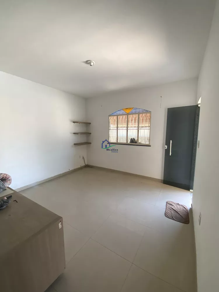 Casa à venda com 3 quartos, 65m² - Foto 1