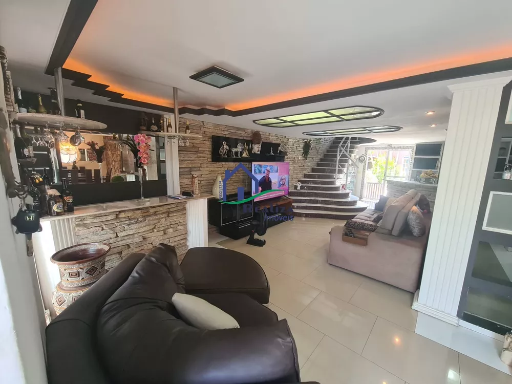 Casa, 5 quartos, 220 m² - Foto 4