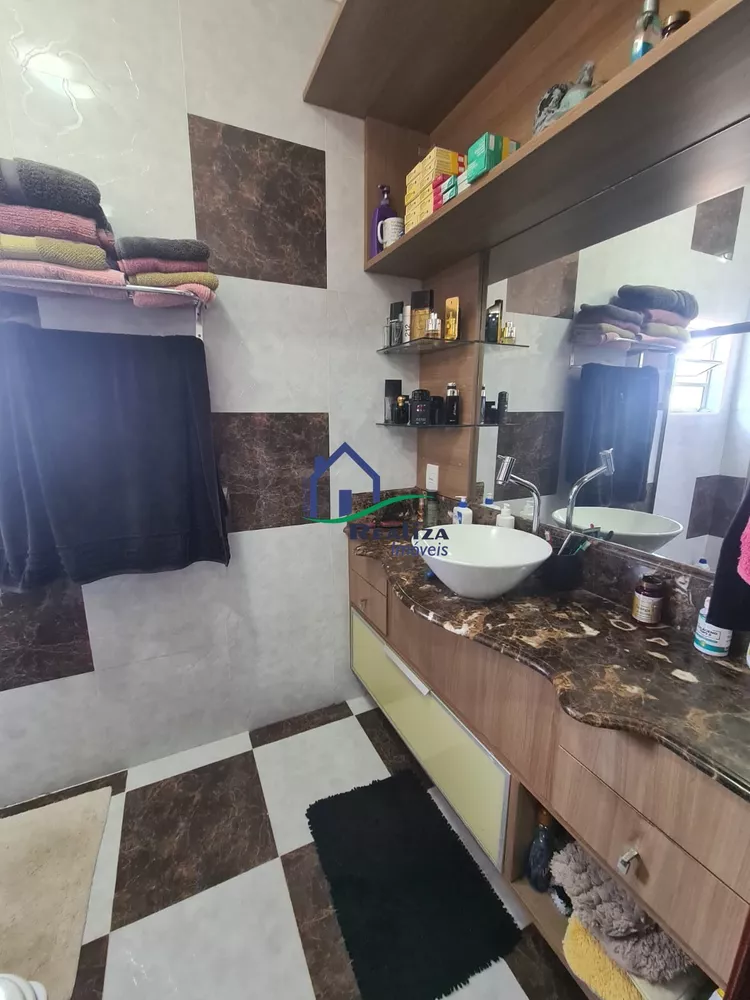 Casa, 5 quartos, 220 m² - Foto 19