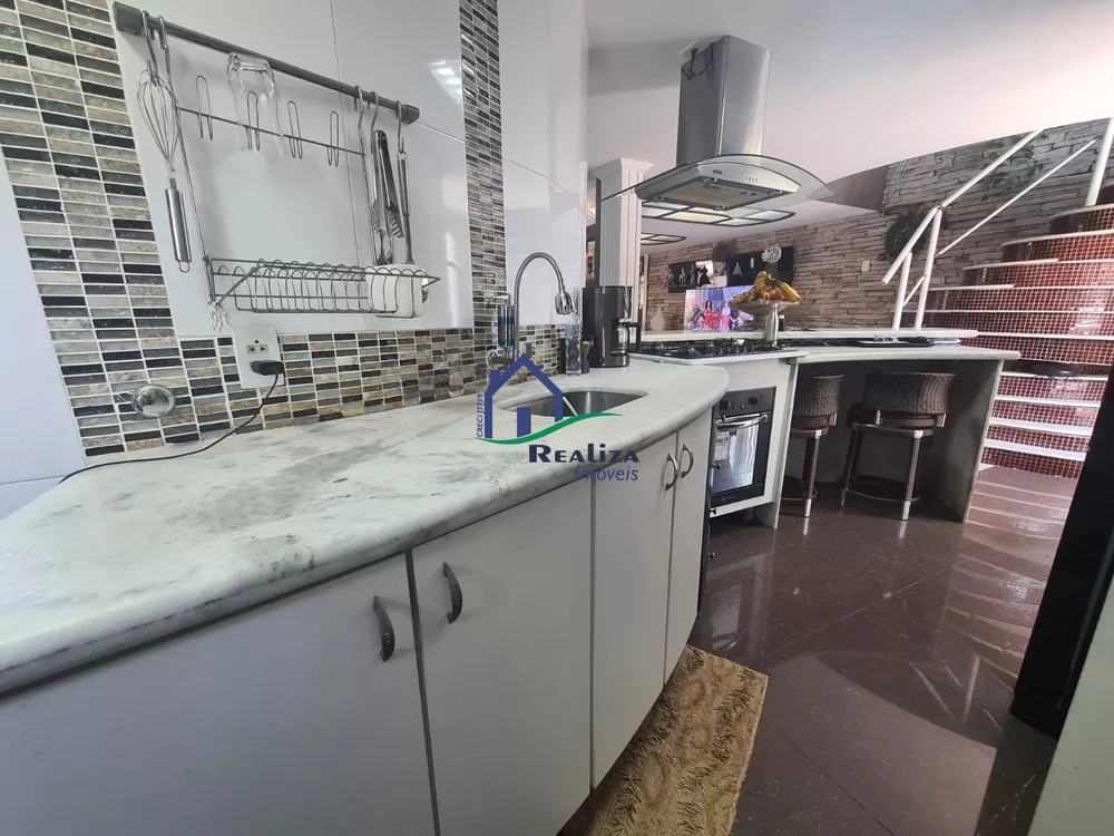 Casa, 5 quartos, 220 m² - Foto 7