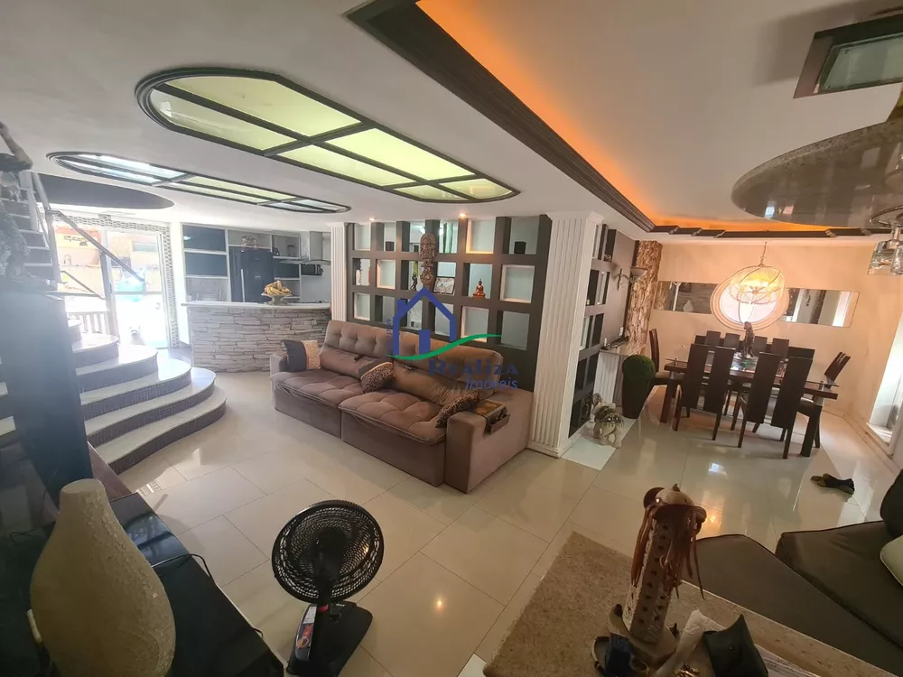 Casa, 5 quartos, 220 m² - Foto 3