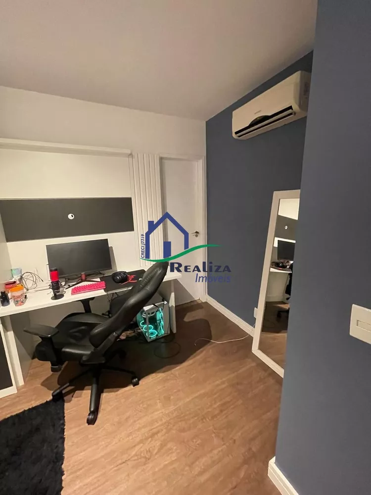 Casa à venda com 5 quartos, 200m² - Foto 3