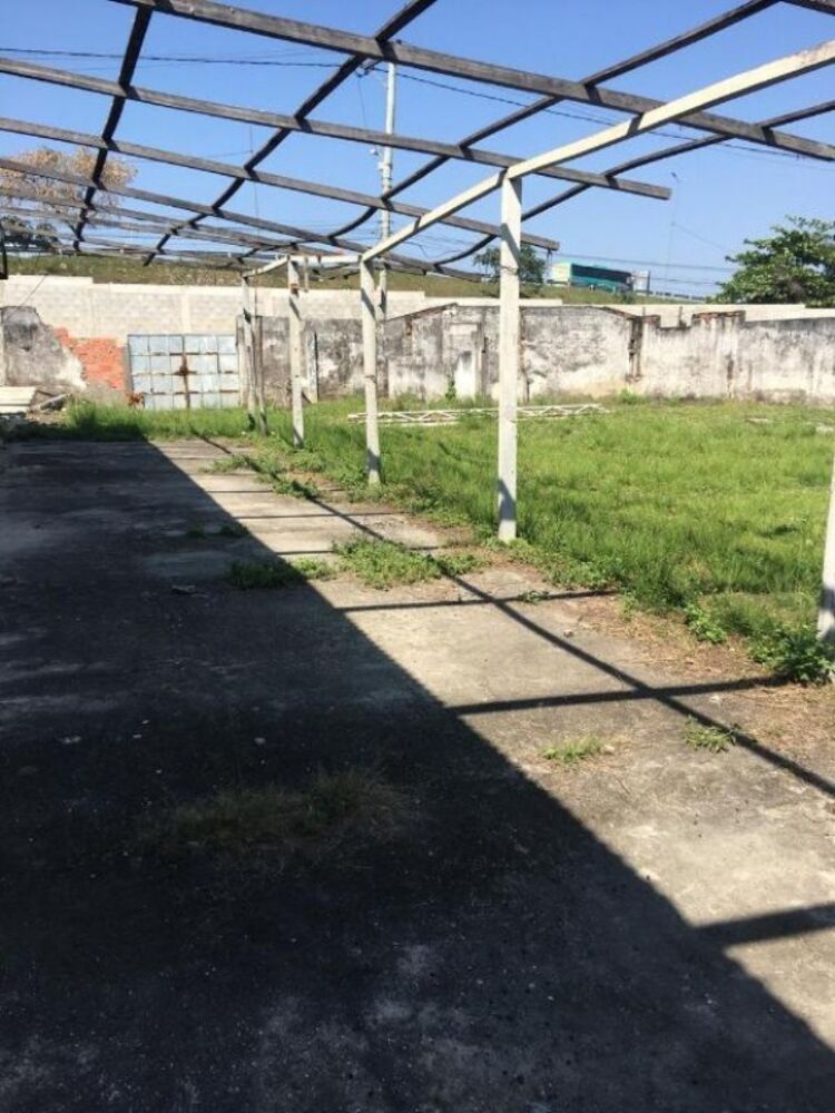 Loteamento e Condomínio, 700 m² - Foto 1