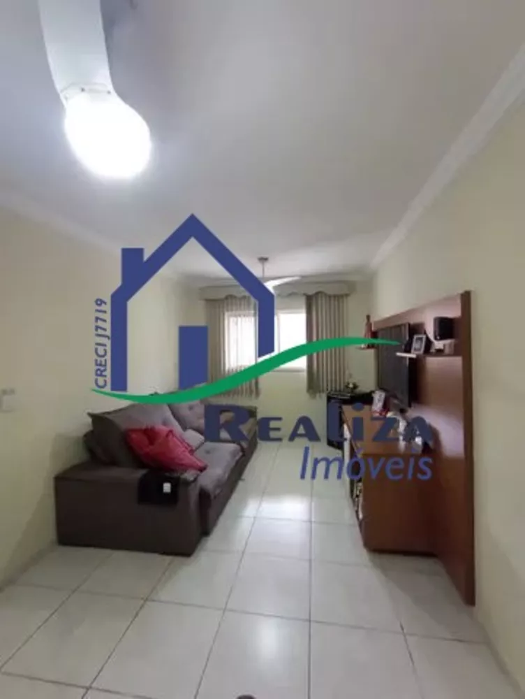 Casa à venda com 4 quartos, 180m² - Foto 3