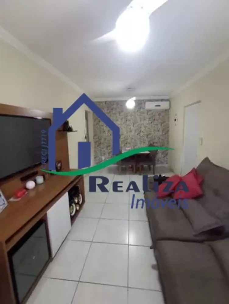 Casa à venda com 4 quartos, 180m² - Foto 2