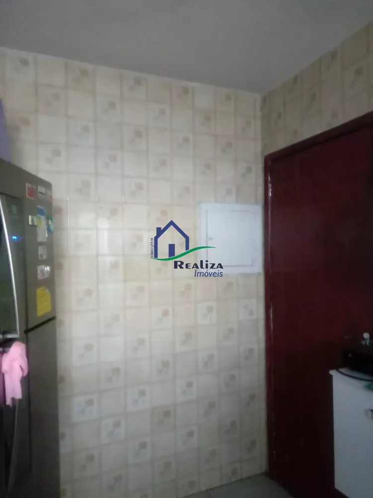 Apartamento à venda com 2 quartos, 70m² - Foto 3