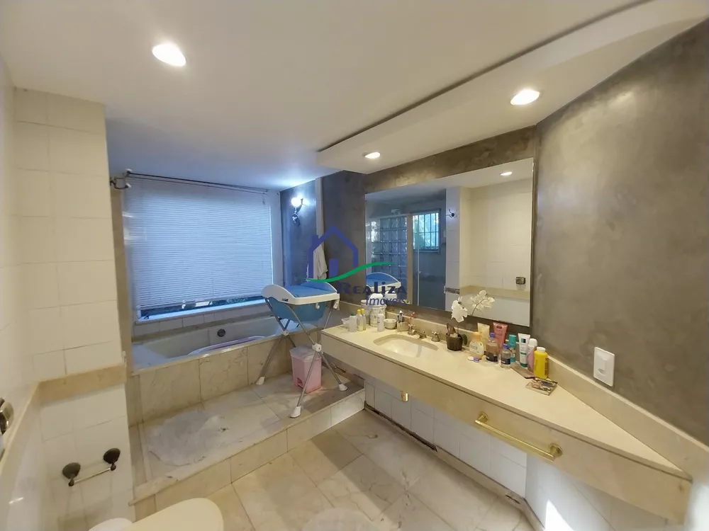 Casa, 6 quartos, 300 m² - Foto 2