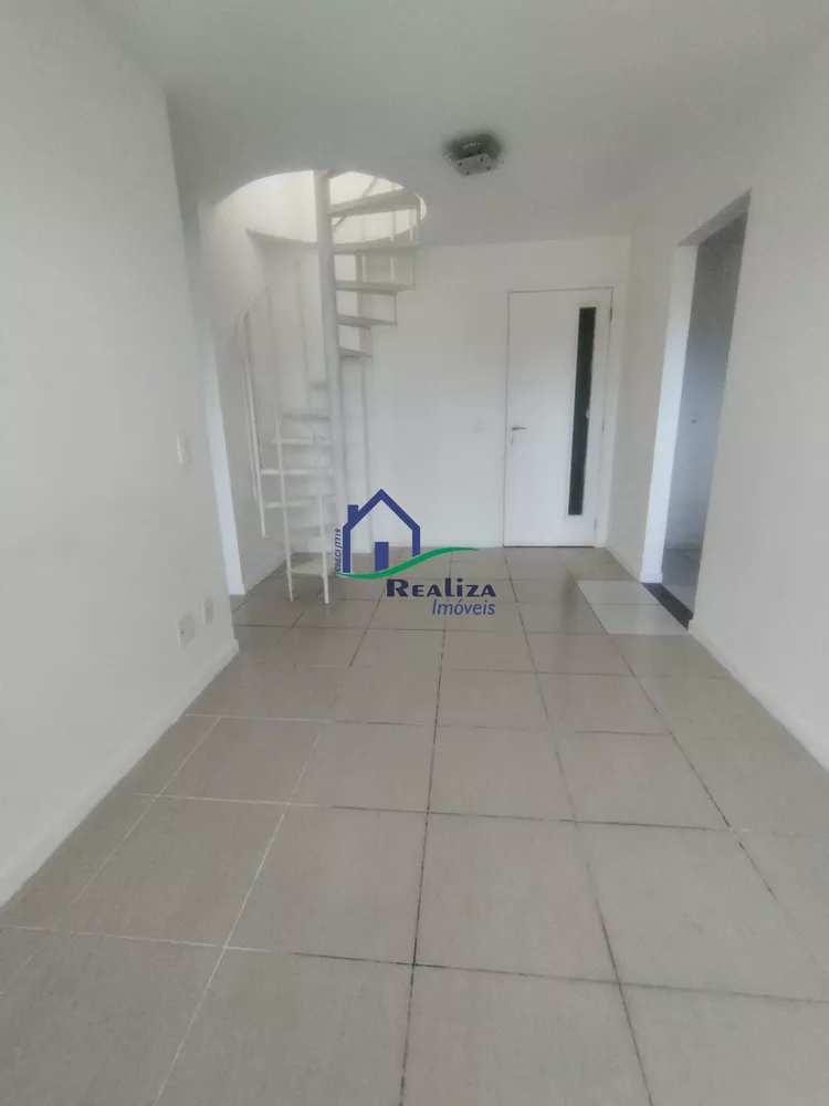 Cobertura à venda com 2 quartos, 104m² - Foto 3