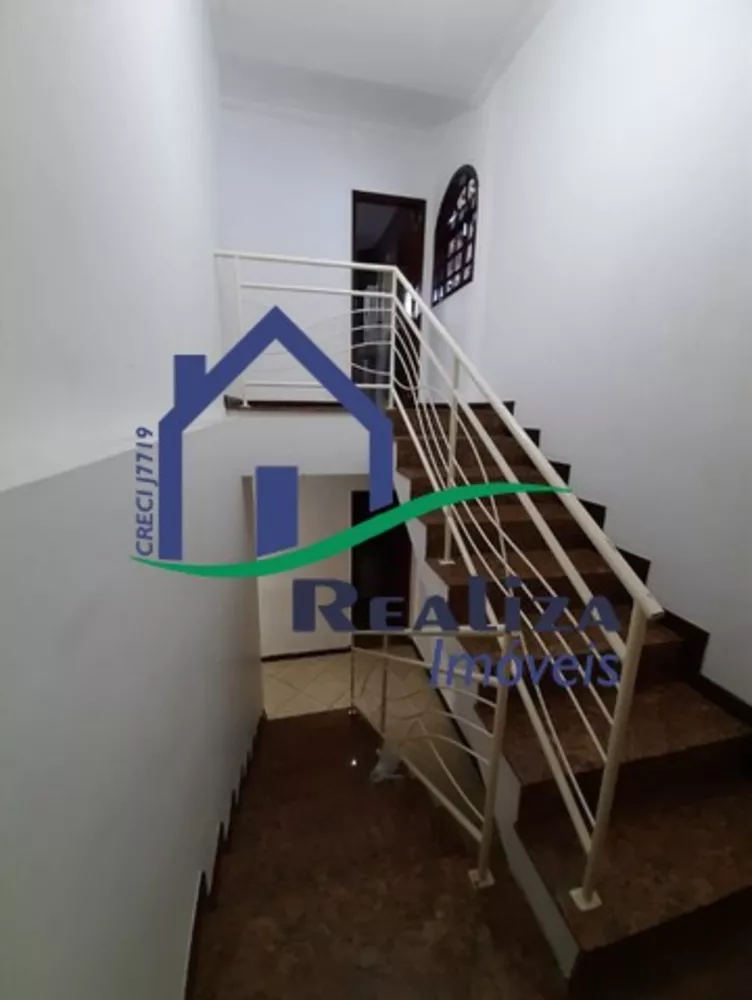 Casa à venda com 3 quartos, 180m² - Foto 8