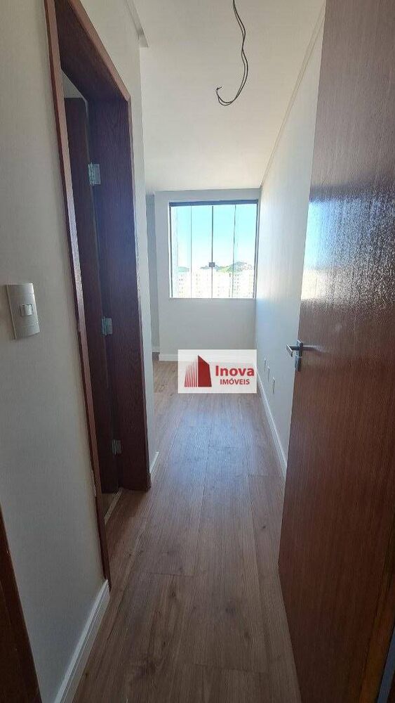 Apartamento à venda com 3 quartos, 104m² - Foto 3