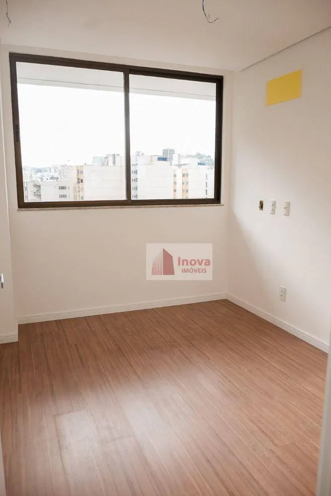 Cobertura, 3 quartos, 213 m² - Foto 4