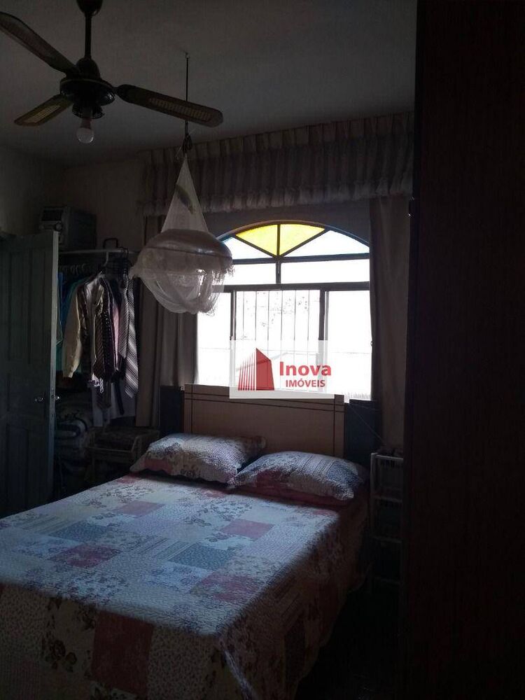 Casa à venda com 4 quartos, 300m² - Foto 9