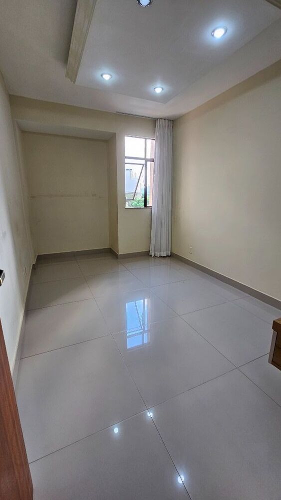 Apartamento à venda com 3 quartos, 75m² - Foto 7