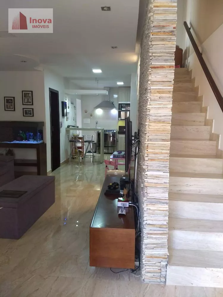 Casa de Condomínio à venda com 2 quartos, 110m² - Foto 1