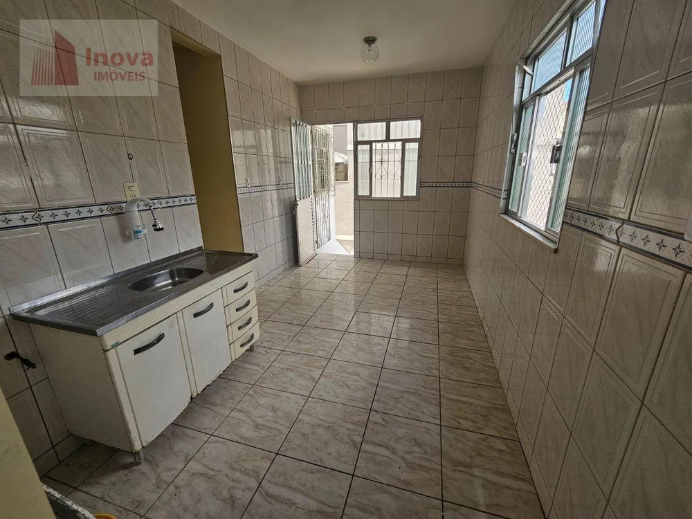 Casa, 6 quartos, 195 m² - Foto 6