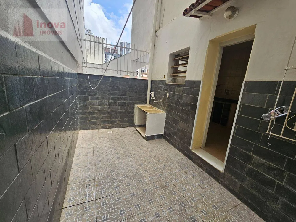 Casa, 6 quartos, 195 m² - Foto 11