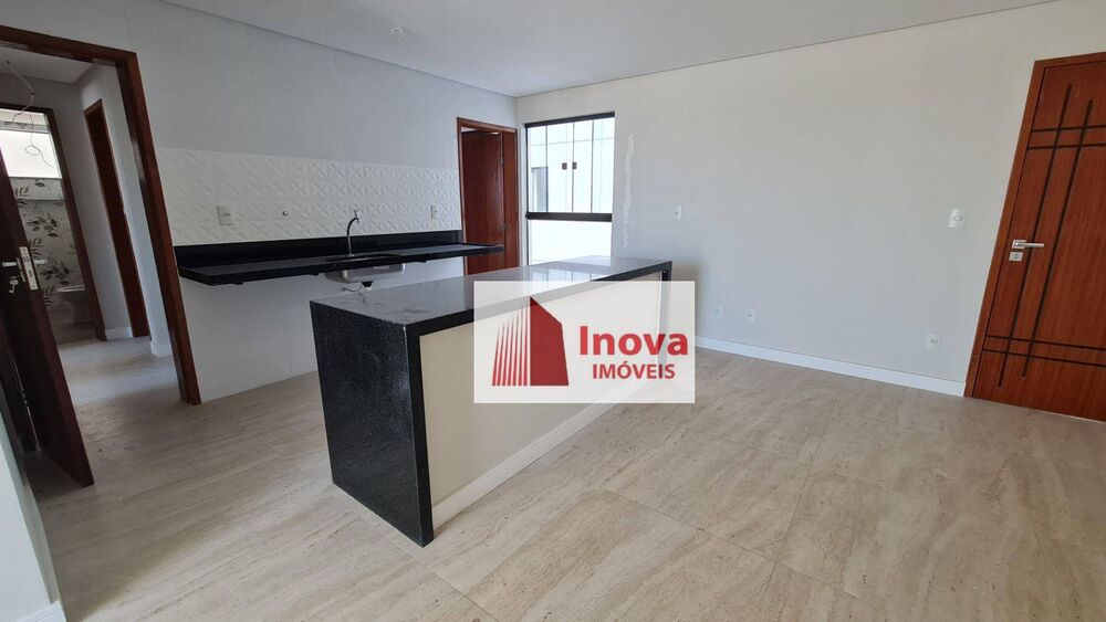Cobertura à venda com 4 quartos, 200m² - Foto 2