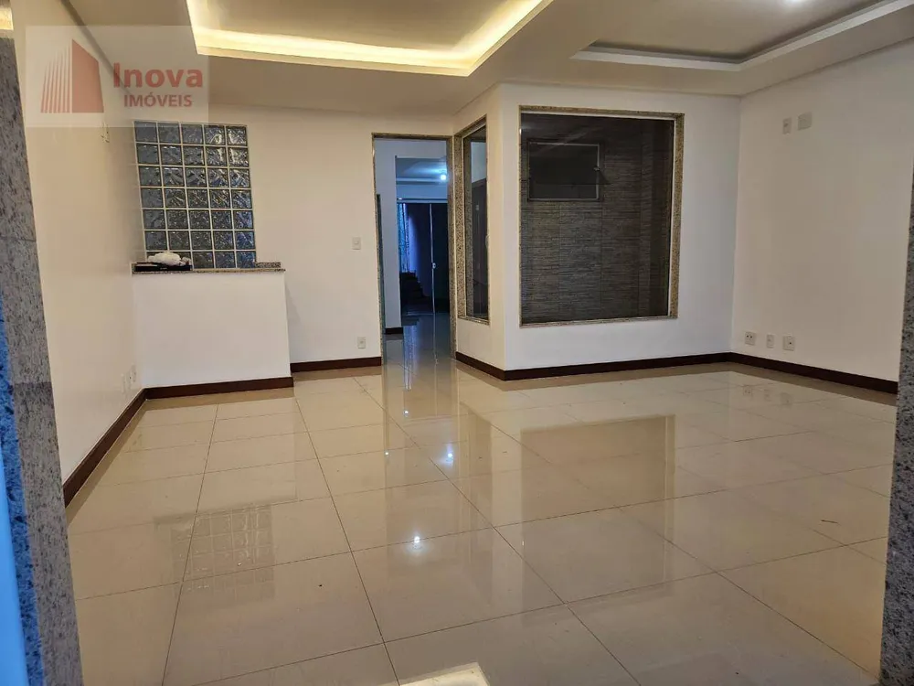 Casa, 3 quartos, 245 m² - Foto 8