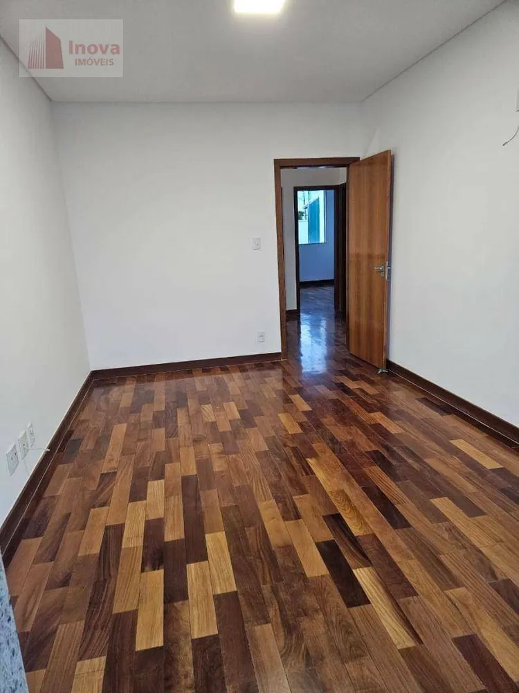 Casa, 3 quartos, 245 m² - Foto 11