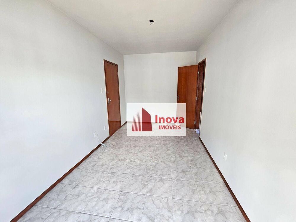 Apartamento à venda com 3 quartos, 90m² - Foto 2