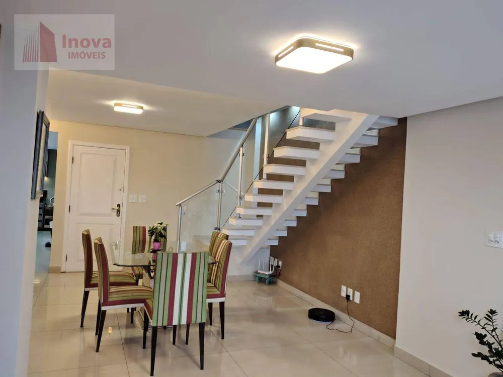 Cobertura, 4 quartos, 197 m² - Foto 1