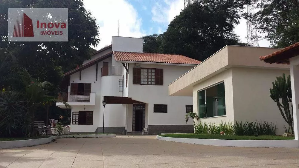 Casa de Condomínio à venda com 4 quartos, 450m² - Foto 1