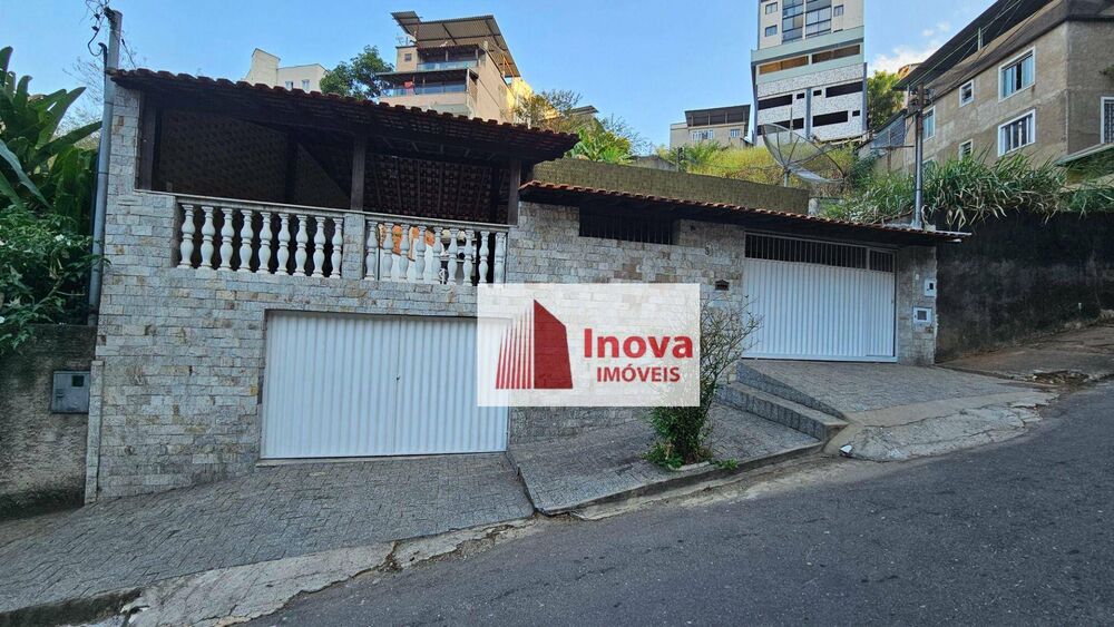 Casa à venda com 2 quartos, 95m² - Foto 1