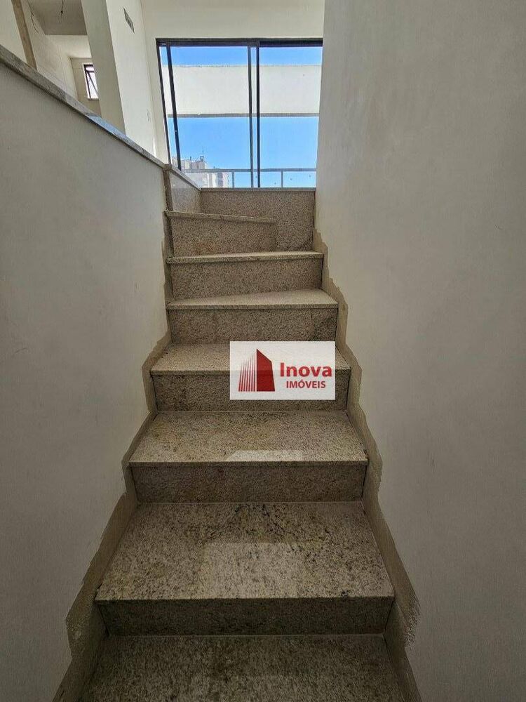 Cobertura à venda com 4 quartos, 186m² - Foto 5