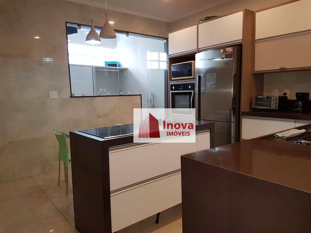 Apartamento à venda com 3 quartos, 140m² - Foto 4