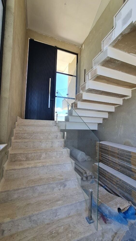 Casa de Condomínio à venda com 4 quartos, 470m² - Foto 1