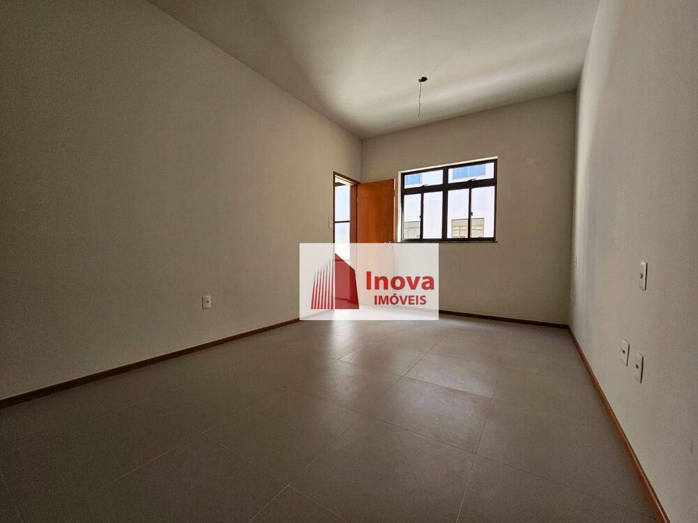 Cobertura à venda com 3 quartos, 210m² - Foto 2